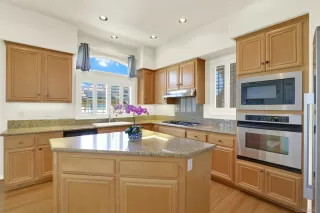 Photo #5: 250033188 Listing 