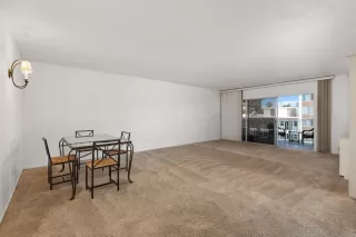 Photo #2: 250033198 Listing 