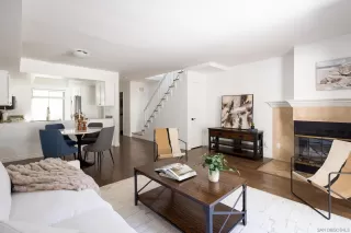 Photo #4: 250033199 Listing 