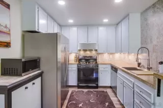 Photo #4: 250033296 Listing