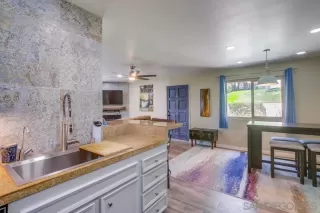 Photo #6: 250033296 Listing