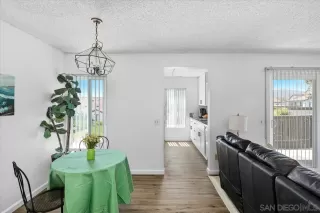 Photo #2: 250033331 Listing 