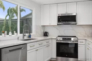 Photo #5: 250033351 Listing