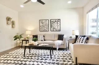 Photo #2: 250033352 Listing