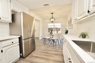 Photo #5: 250033352 Listing