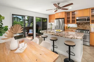 Photo #1: 250033439 Listing