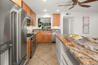 Photo #3: 250033439 Listing