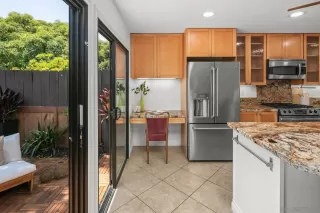 Photo #5: 250033439 Listing