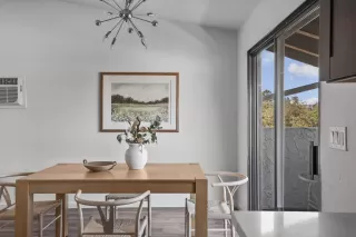 Photo #1: 250033443 Listing