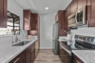 Photo #2: 250033443 Listing