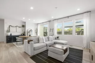 Photo #2: 250033518 Listing