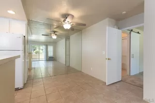 Photo #5: 250033570 Listing