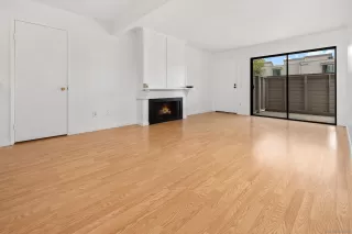 Photo #2: 250033575 Listing 