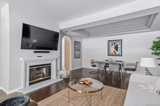 Photo #2: 250033597 Listing 