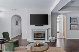 Photo #3: 250033597 Listing 