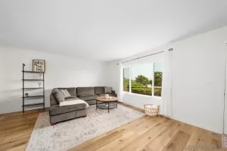 Photo #4: 250033701 Listing