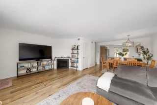 Photo #5: 250033701 Listing