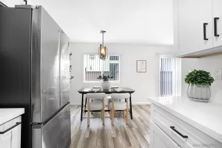 Photo #4: 250033713 Listing