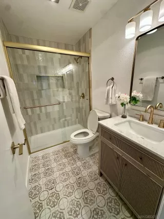 Photo #5: 250033722 Listing