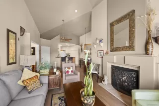 Photo #3: 250033723 Listing