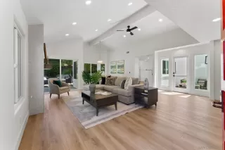 Photo #3: 250033758 Listing