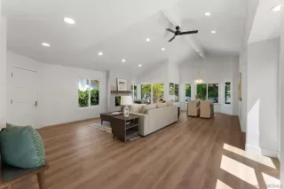 Photo #4: 250033758 Listing