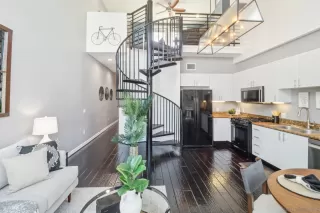 Photo #3: 250033764 Listing