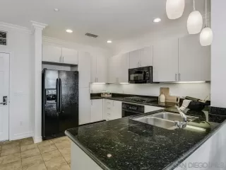 Photo #2: 250033768 Listing