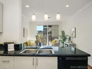 Photo #6: 250033768 Listing