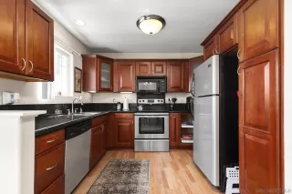 Photo #1: 250033871 Listing 