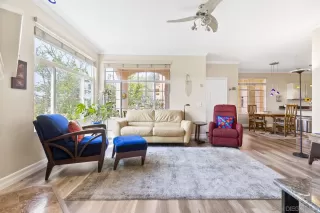 Photo #3: 250033891 Listing