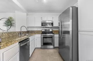 Photo #5: 250033905 Listing