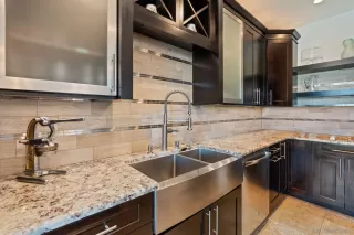 Photo #6: 250033914 Listing