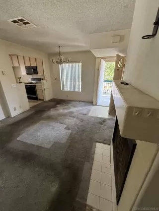 Photo #1: 250033919 Listing