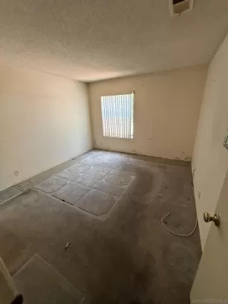 Photo #4: 250033919 Listing