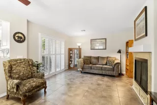 Photo #4: 250033965 Listing 