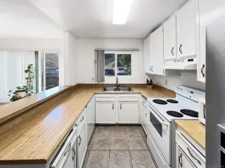 Photo #5: 250034063 Listing 