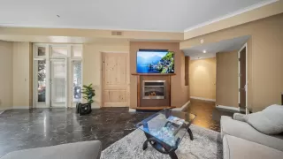 More Details about MLS # 250034102 : 655 INDIA ST UNIT 319