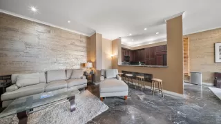 Photo #1: 250034102 Listing