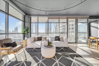 Photo #3: 250034196 Listing