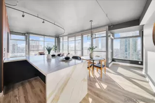 Photo #6: 250034196 Listing