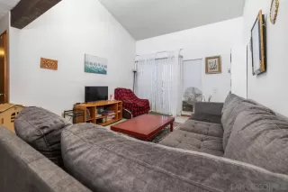 Photo #2: 250034224 Listing