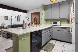 Photo #6: 250034224 Listing