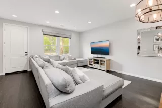 Photo #2: 250034237 Listing 