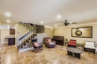 Photo #4: 250034251 Listing