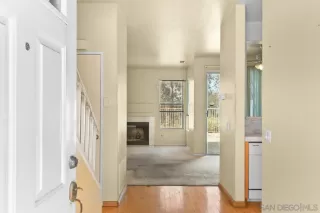 Photo #5: 250034281 Listing