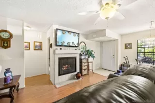 Photo #4: 250034406 Listing