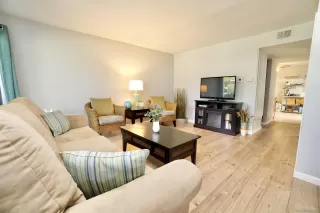 Photo #2: 250034407 Listing