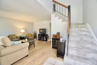 Photo #3: 250034407 Listing