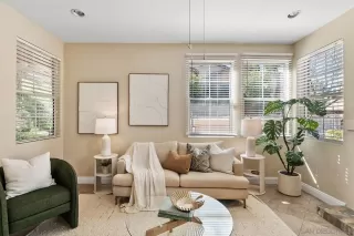 Photo #1: 250034437 Listing